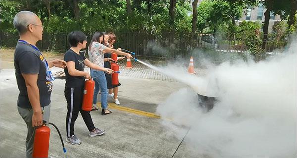 突擊式消防演練，安全生產(chǎn)沒有彩排！